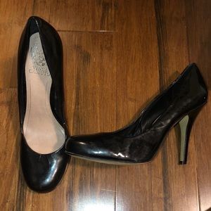 Vince Camuto Size 9 Black Patent Pumps